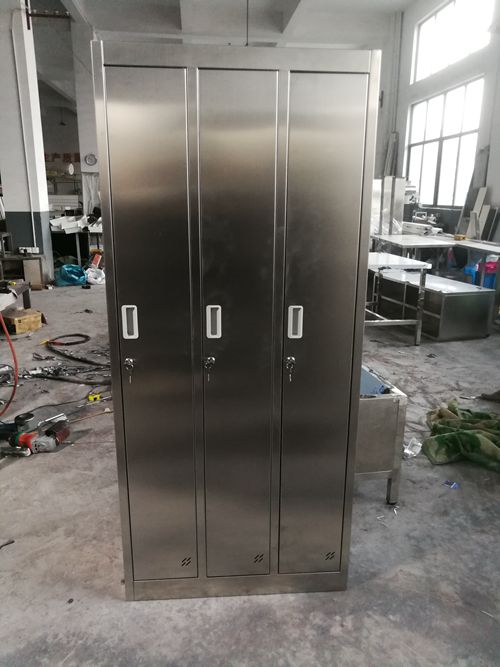 不锈钢更衣柜3门